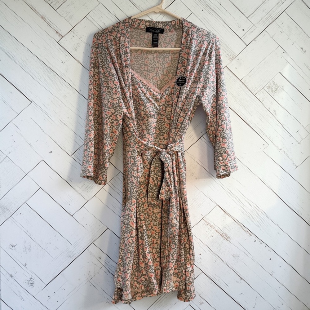 Rene Rofe Floral Chemise Robe Set Pink Gray Medium Cottagecore